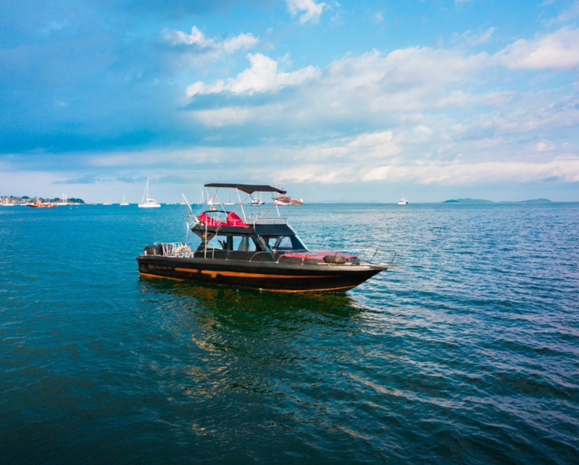 HALF DAY NUSA DUA AREA-Q10 YACHT (10 PERSON)